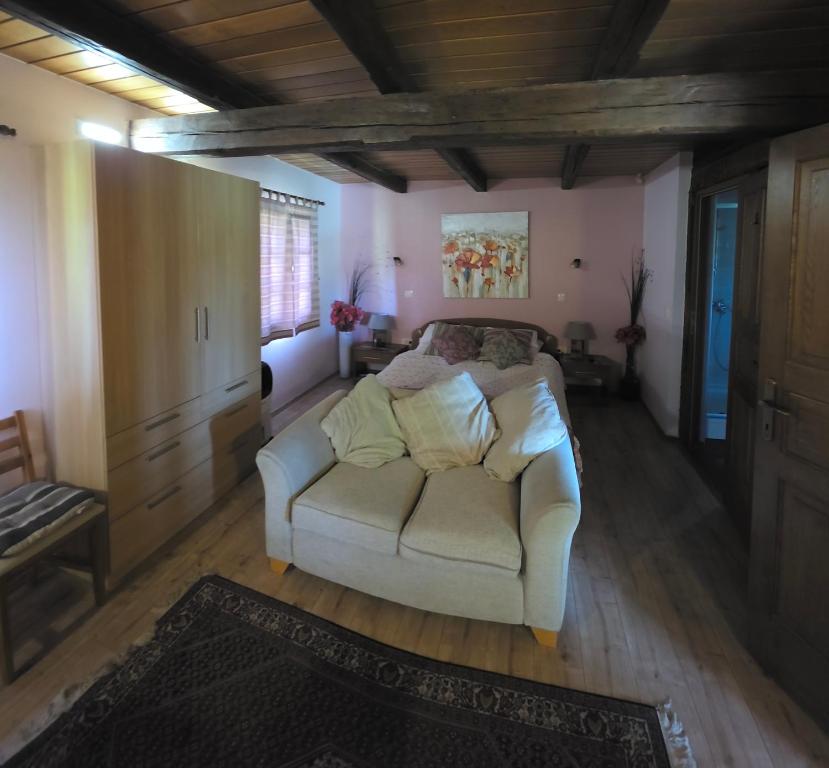 Bednja — double room with sitting area